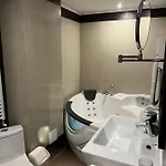 Large 2 Bedroom Soseaua Nordului Apartamento *