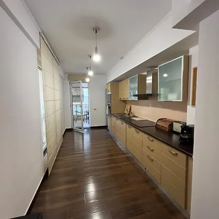 Apartment Large 2 Bedroom Soseaua Nordului *