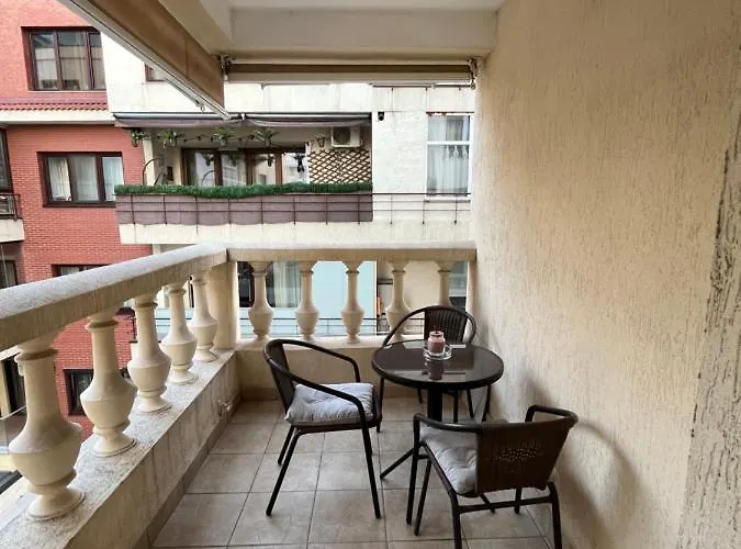 Large 2 Bedroom Soseaua Nordului * בוקרשט